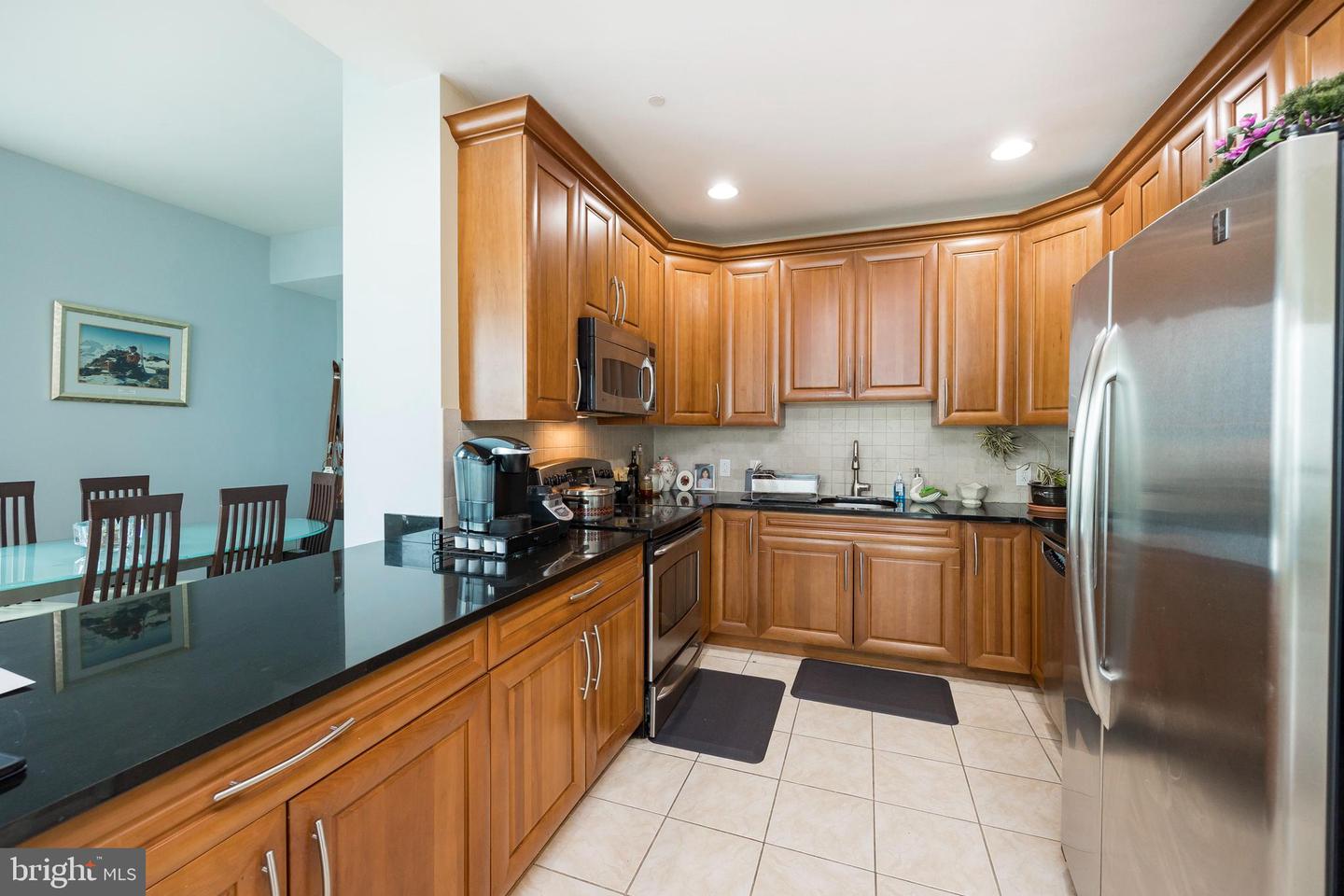 901 N Penn St #R2201