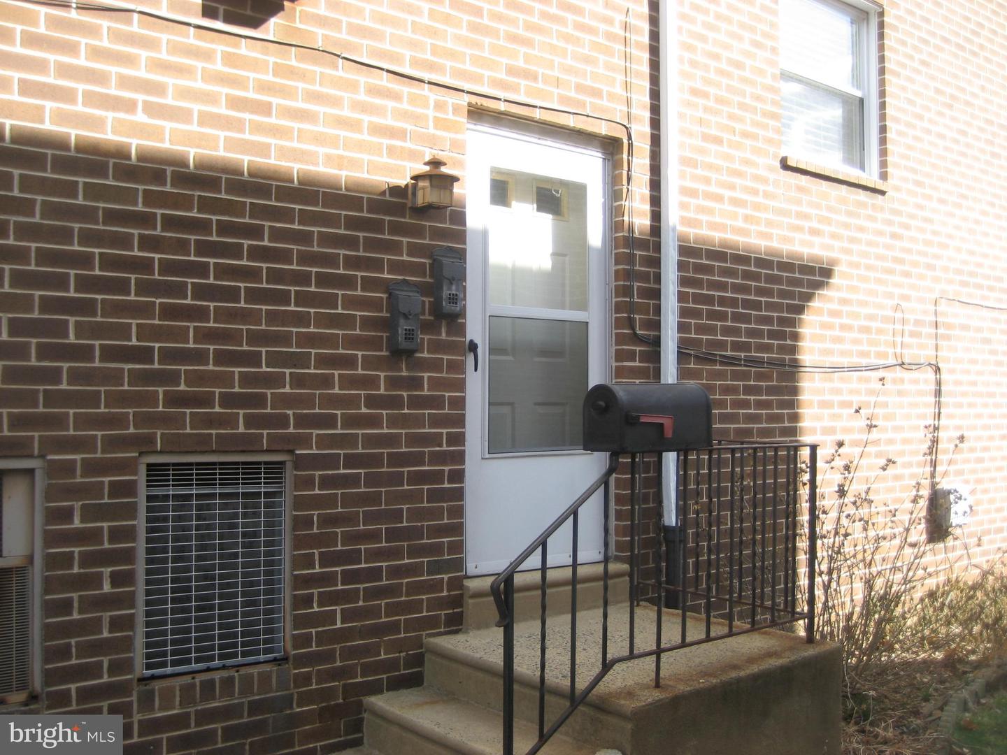 7913 Fairfield St #2nd Floor