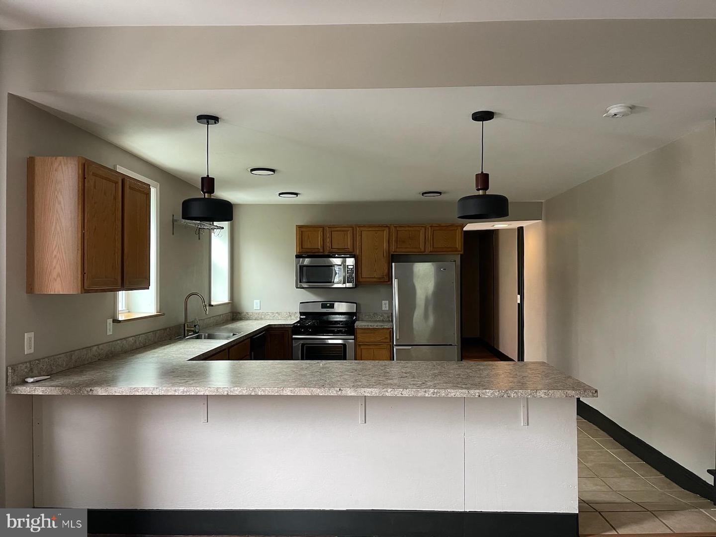 2201 E Thompson St #2nd Floor