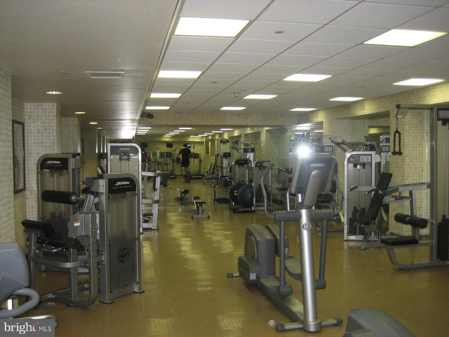 2601 Pennsylvania Ave #1221