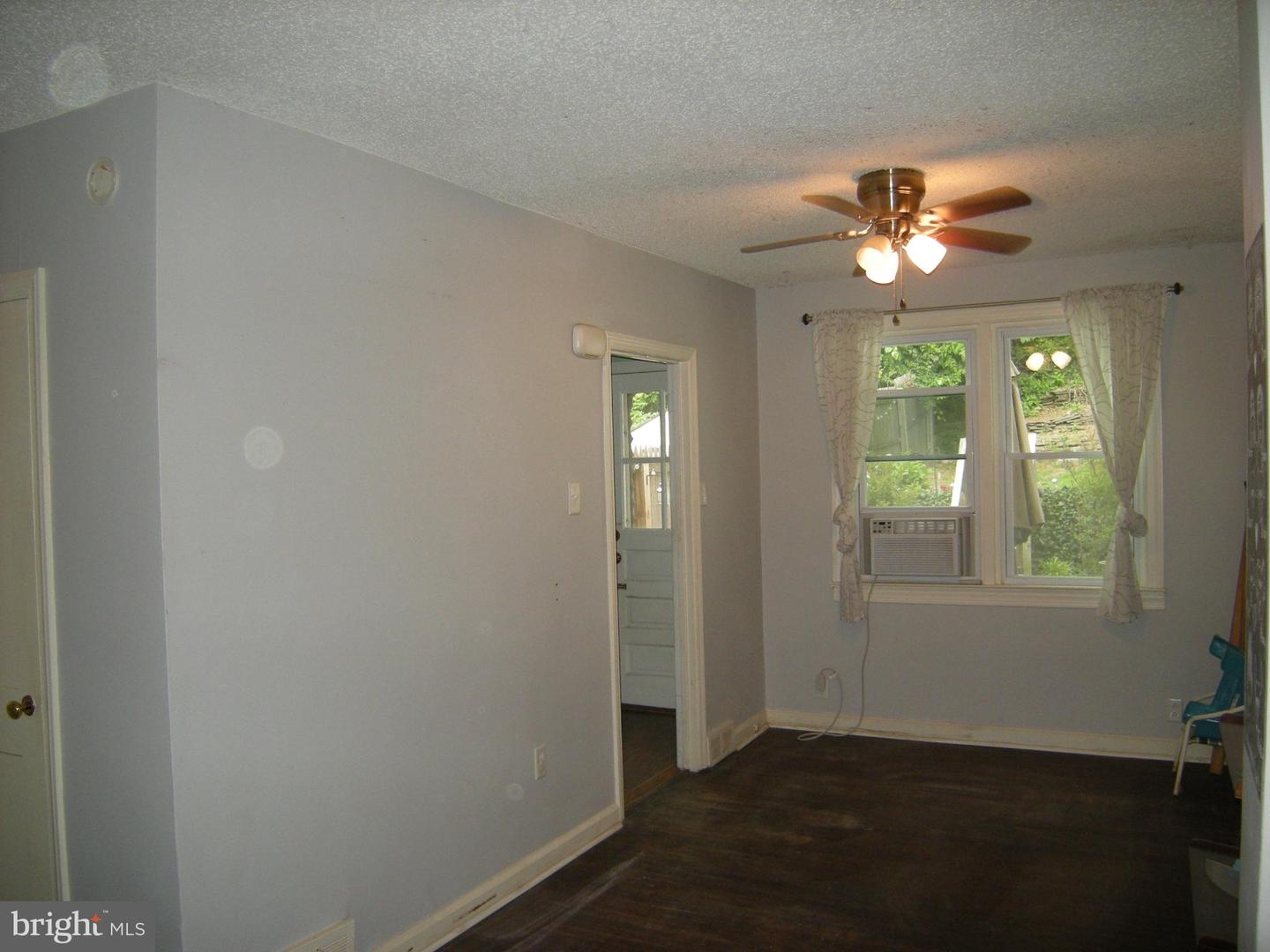 317 W. Salaignac St