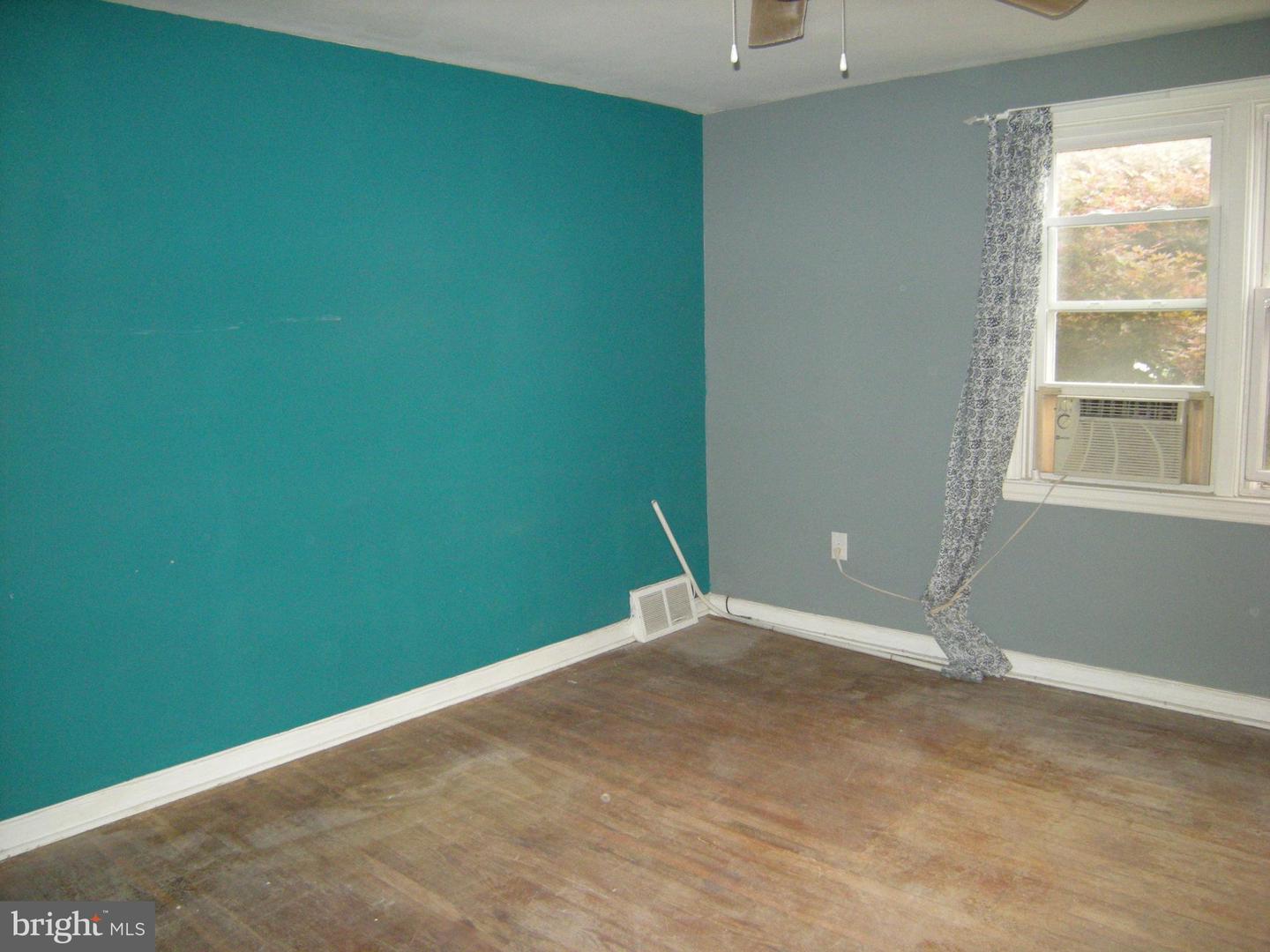 317 W. Salaignac St