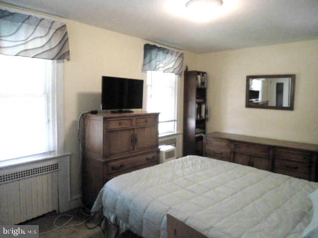 715 Longshore Ave