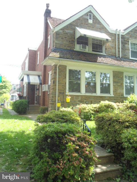 715 Longshore Ave