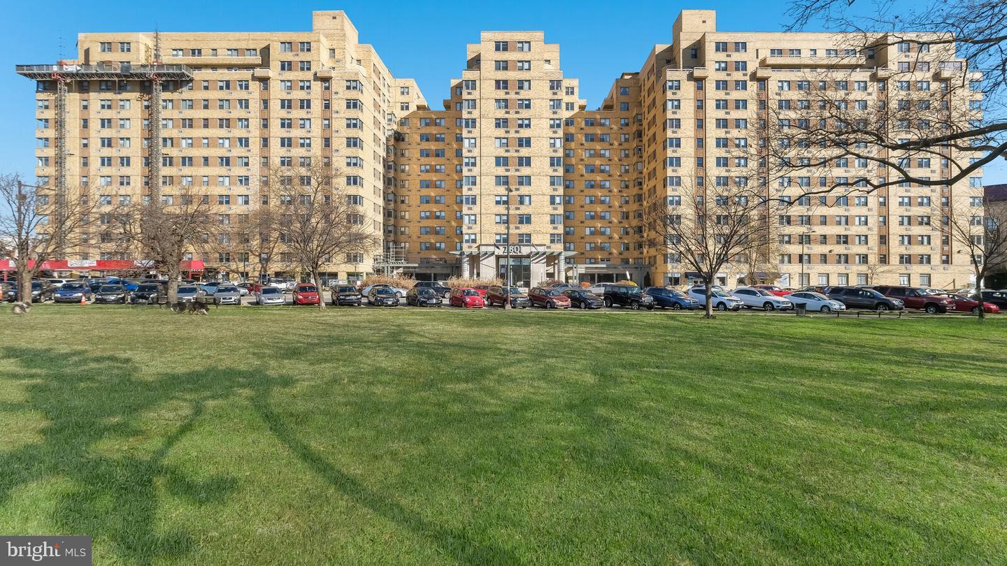 2601 Pennsylvania Ave #821