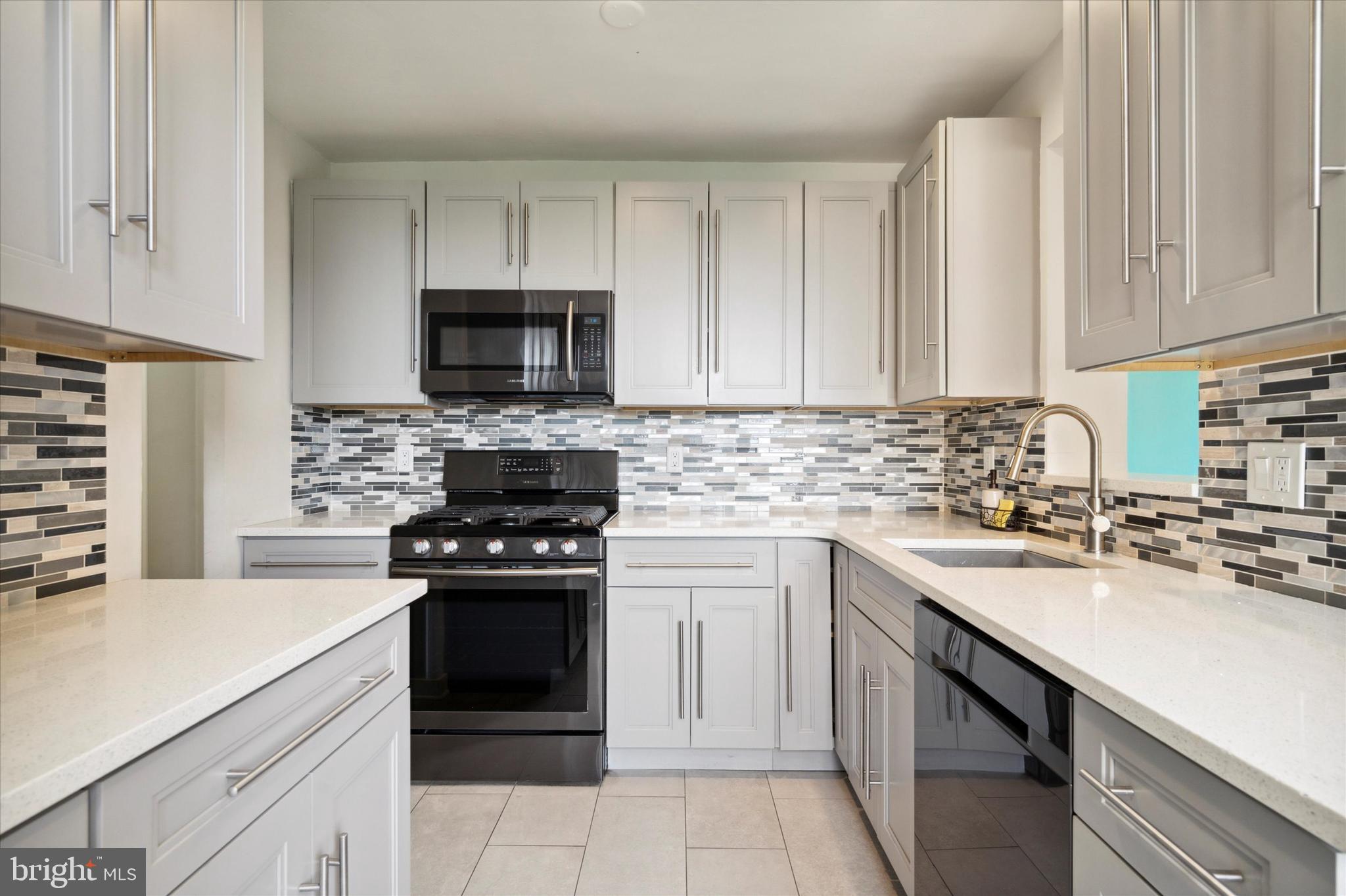 2601 Pennsylvania Ave #821