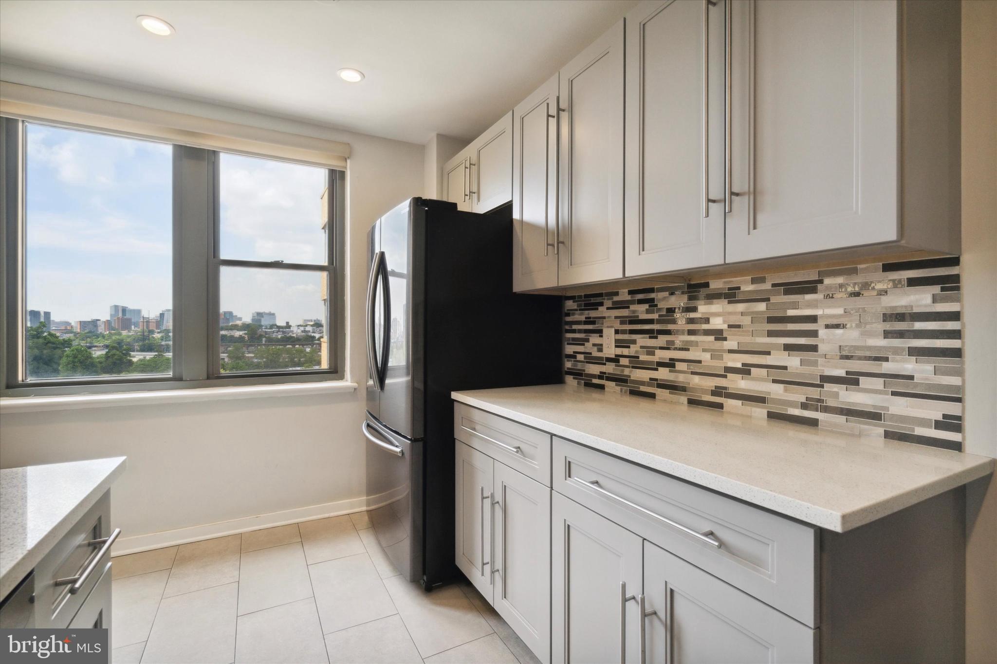 2601 Pennsylvania Ave #821