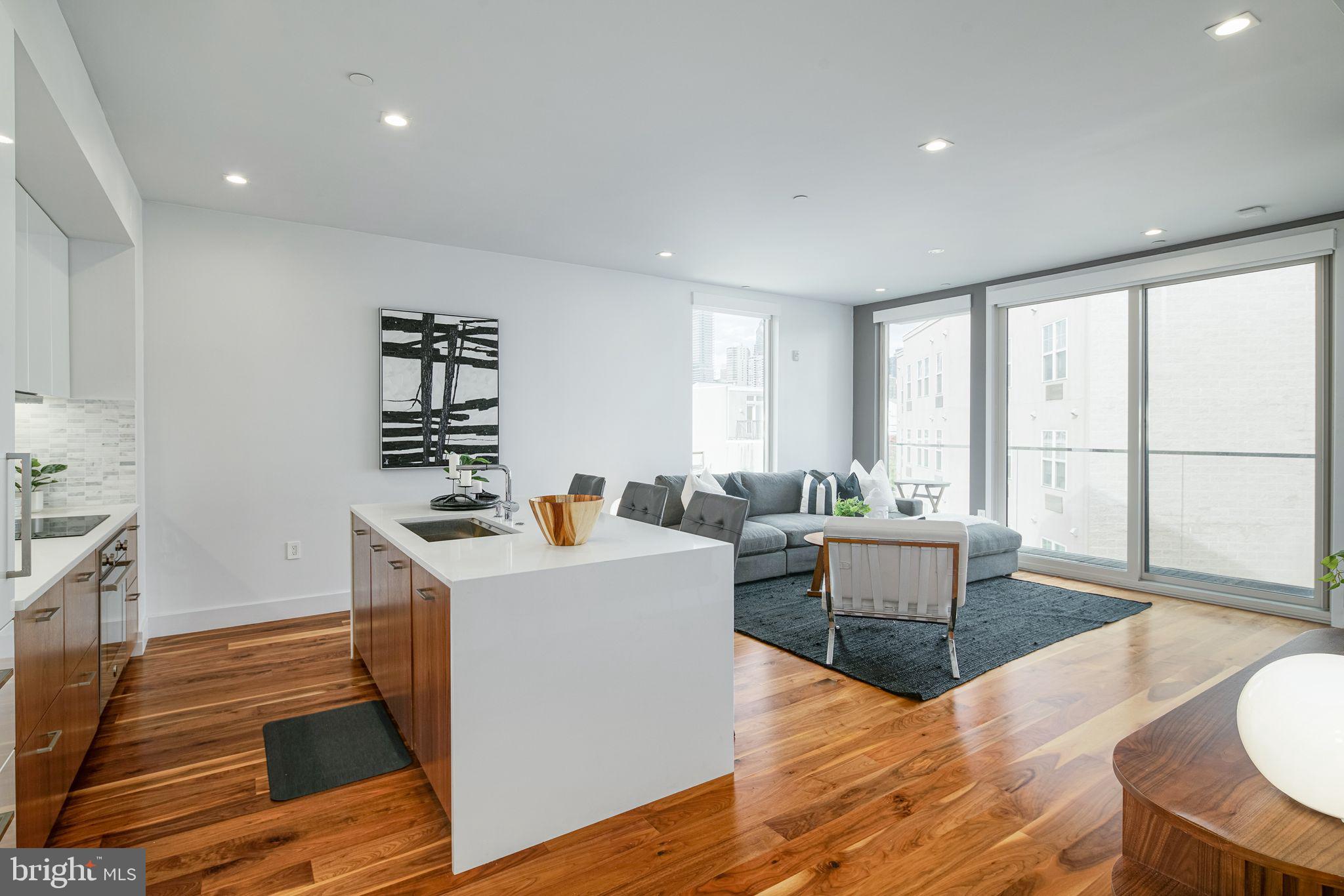 621-23 S 24th St #309