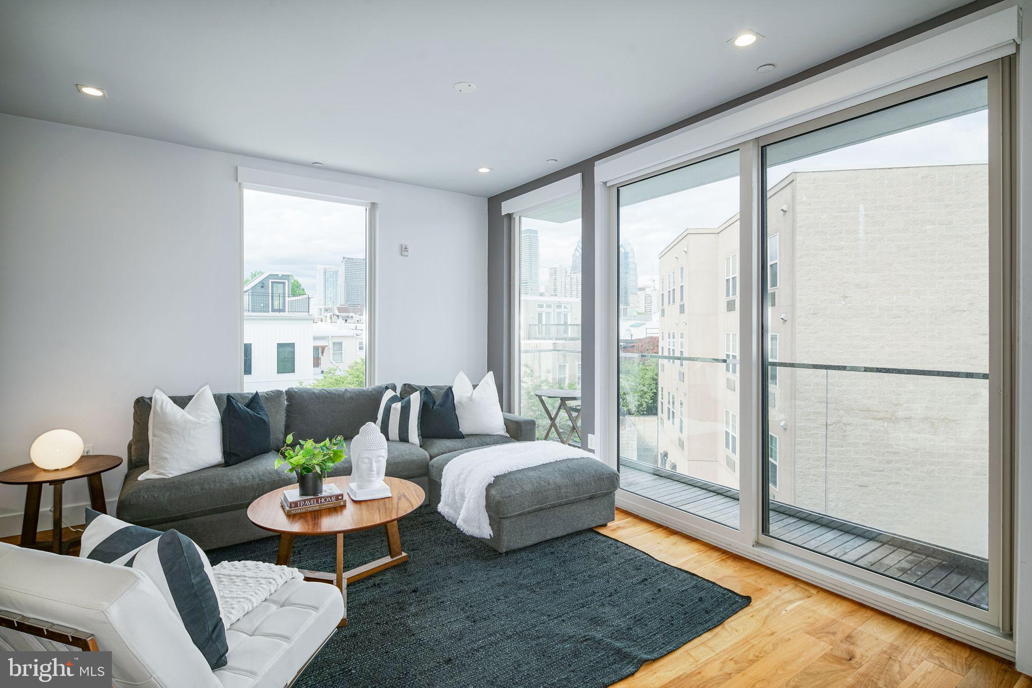 621-23 S 24th St #309