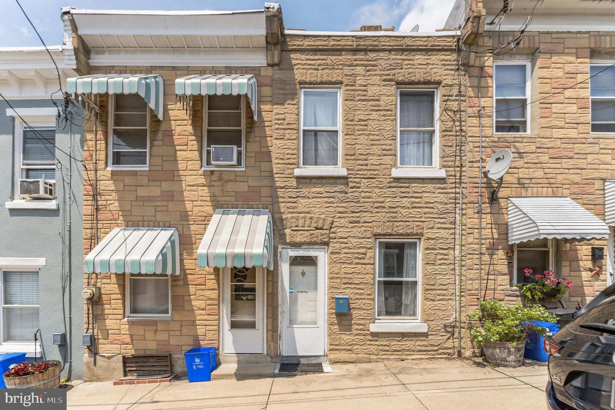 110 Davis St