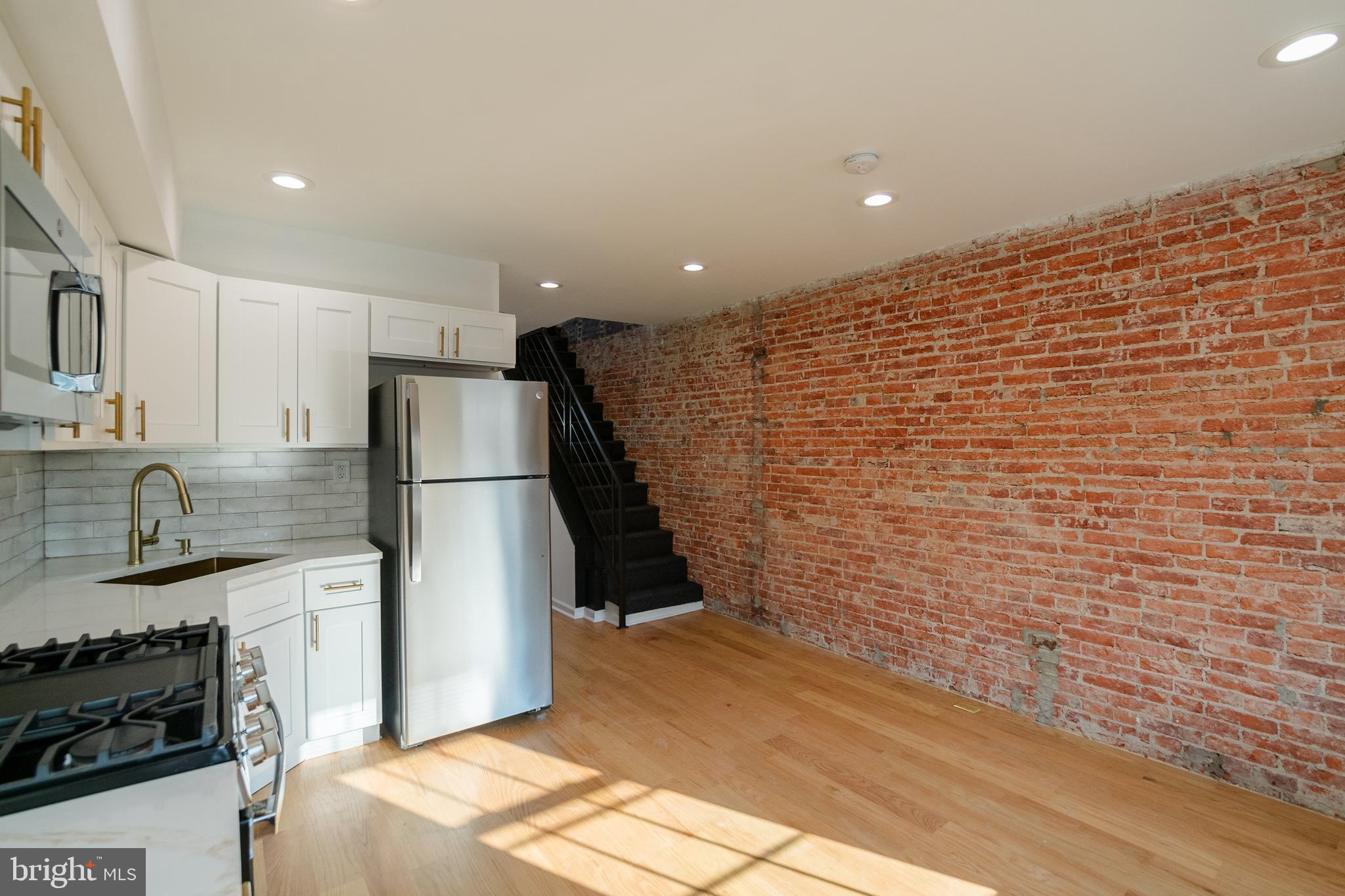 625 S 2nd St #B