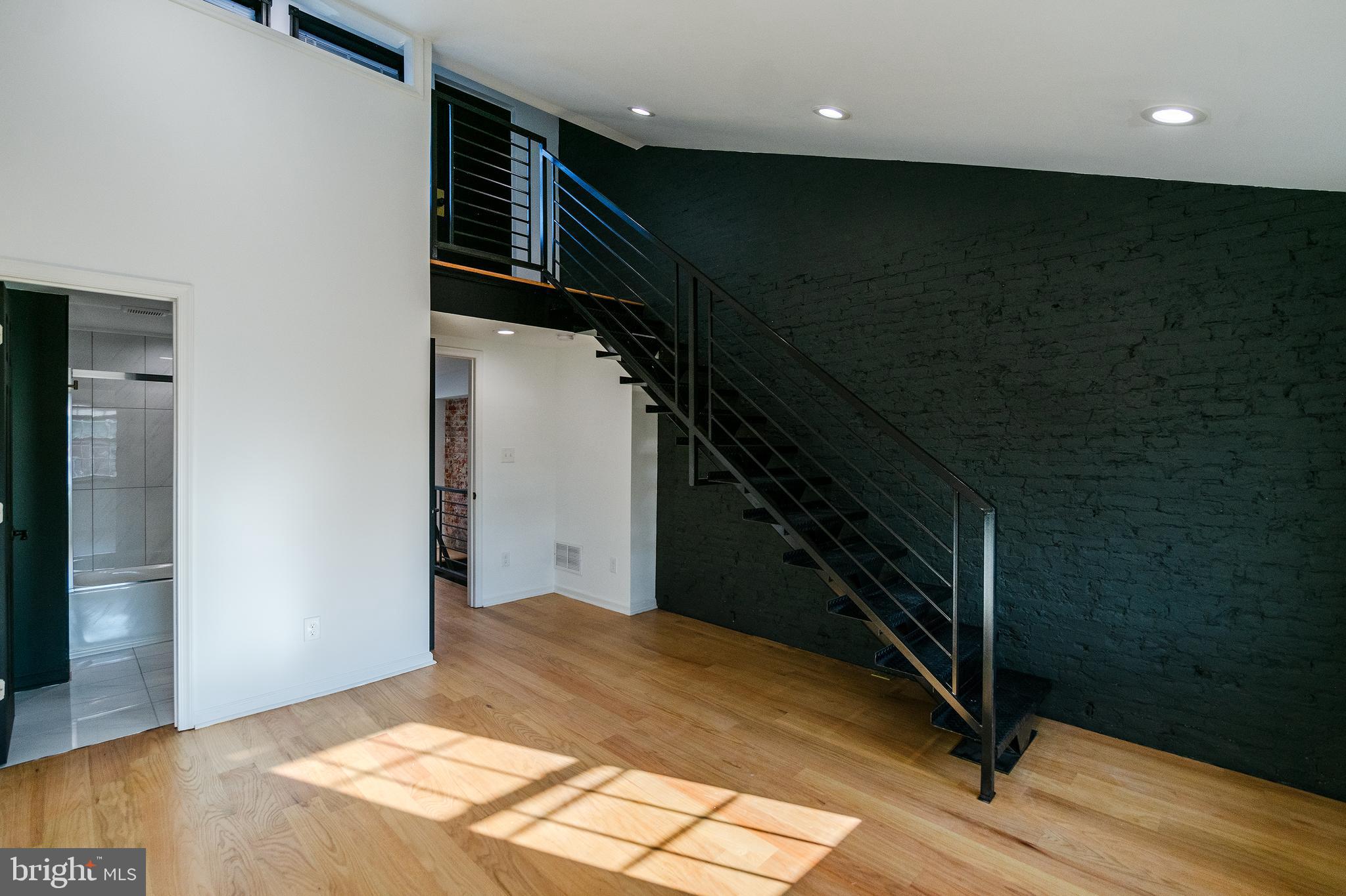 625 S 2nd St #B