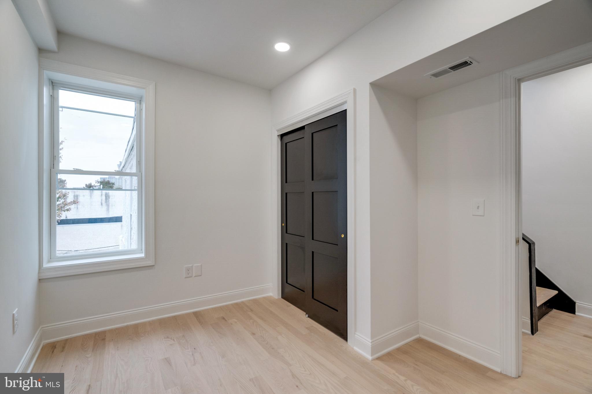 849 N Perkiomen St