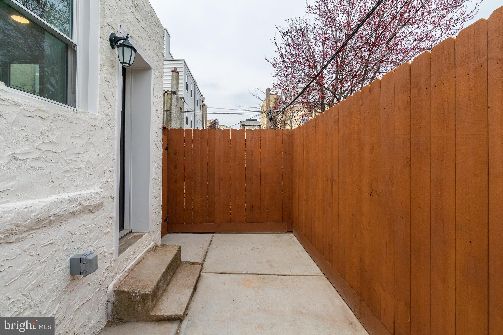 849 N Perkiomen St