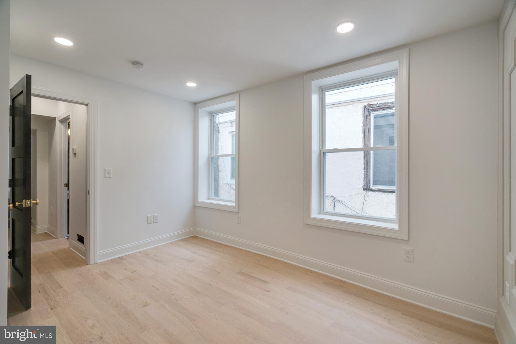849 N Perkiomen St