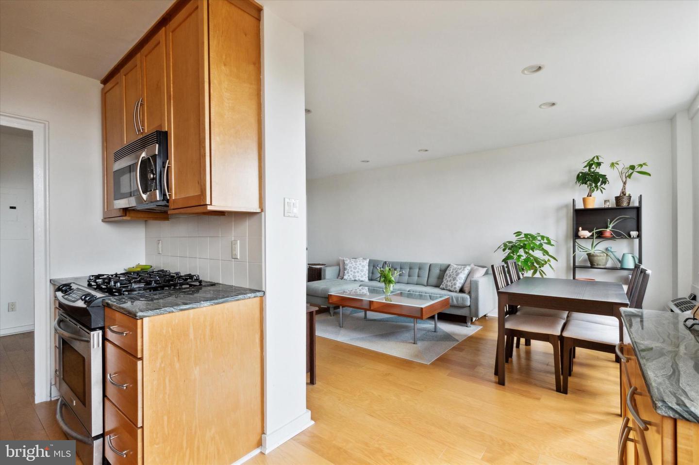 2601 Pennsylvania Ave #948