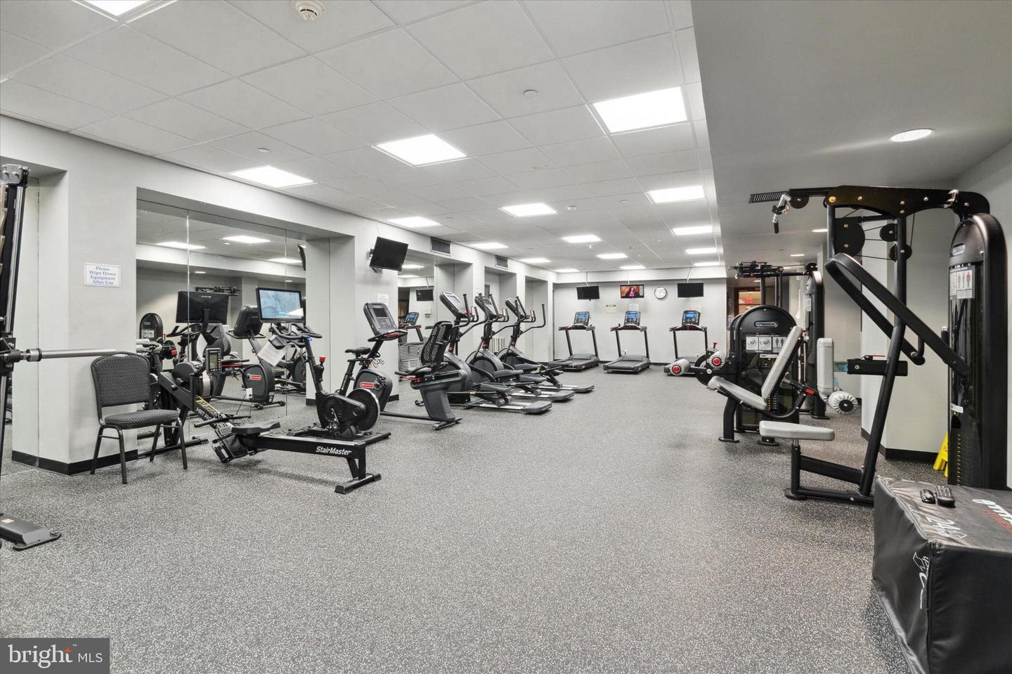 2601 Pennsylvania Ave #948