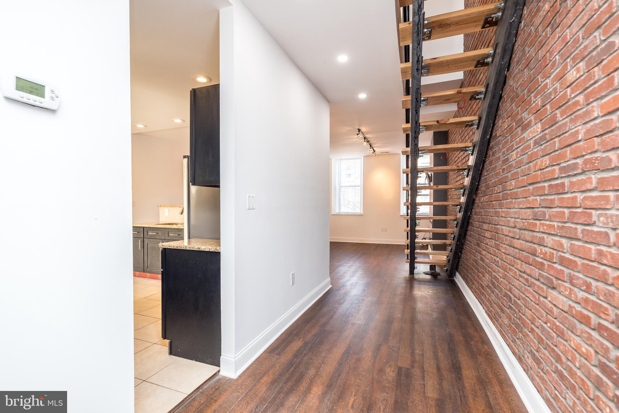 4228 Main St