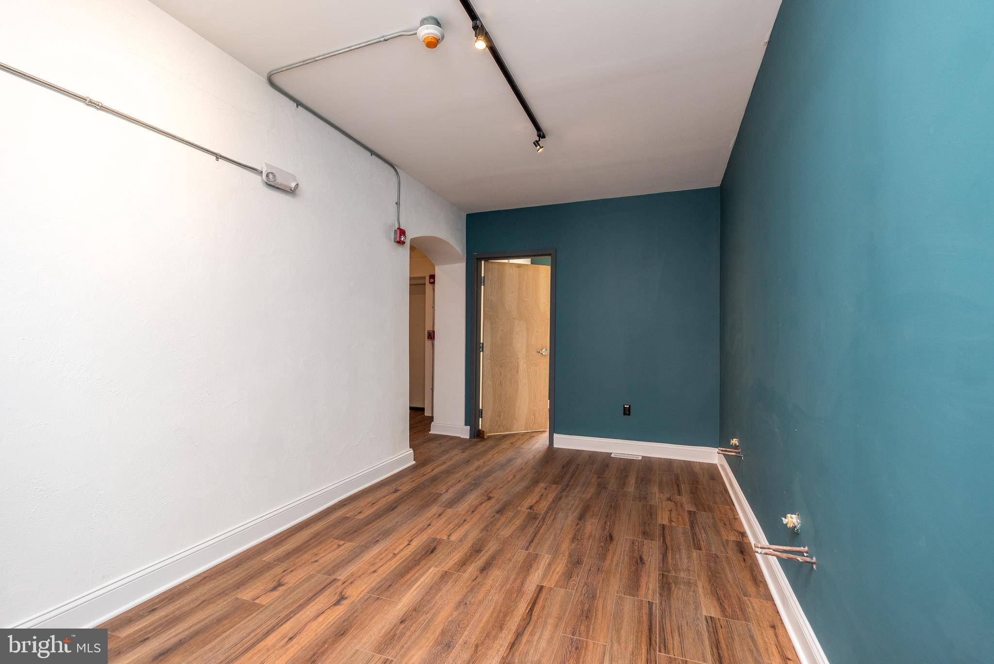 4228 Main St