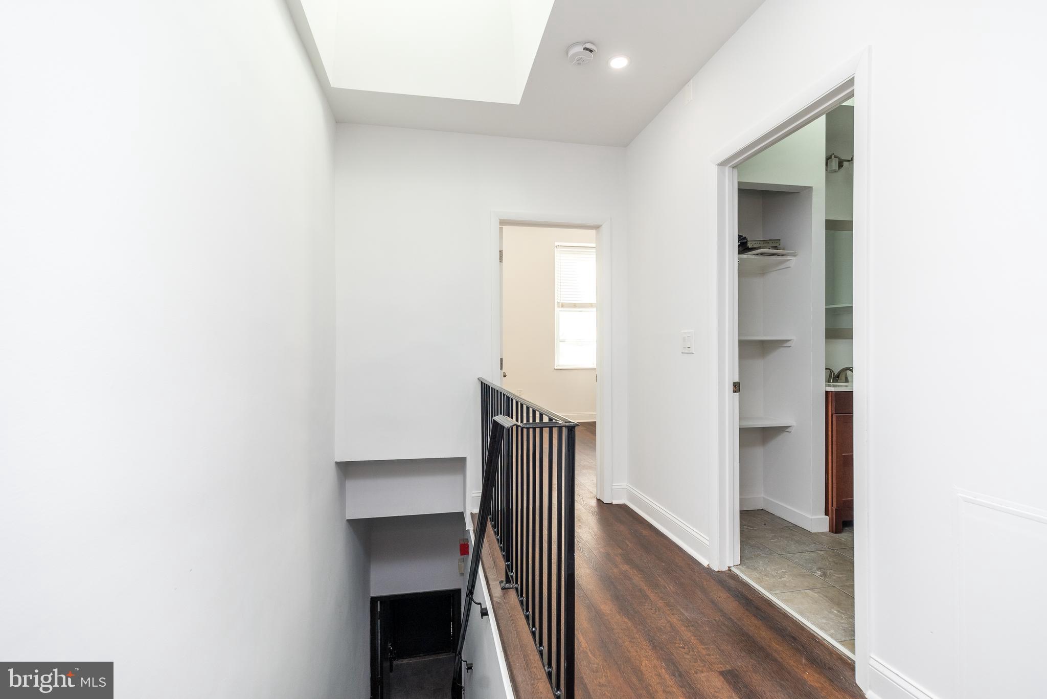 4228 Main St