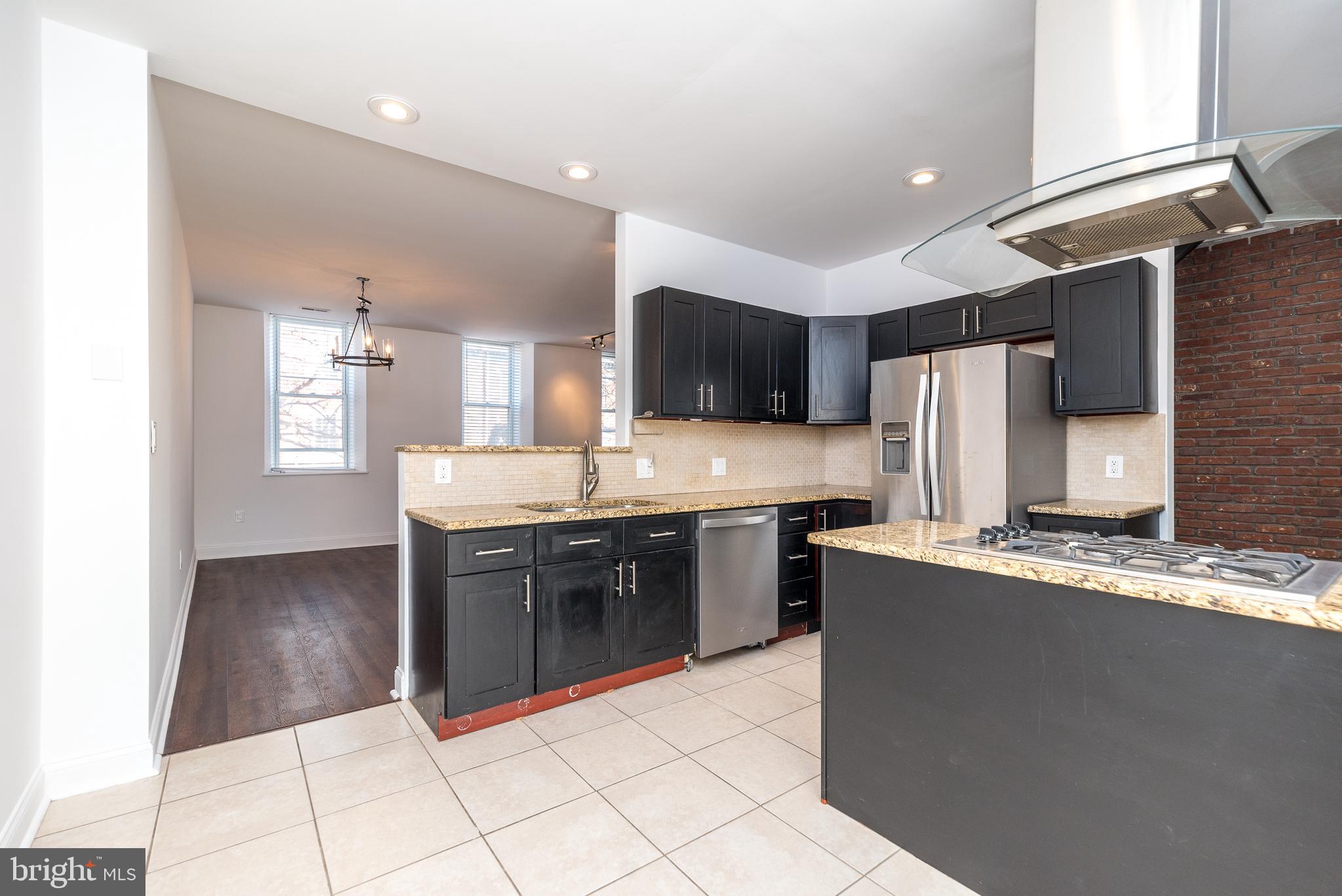4228 Main St