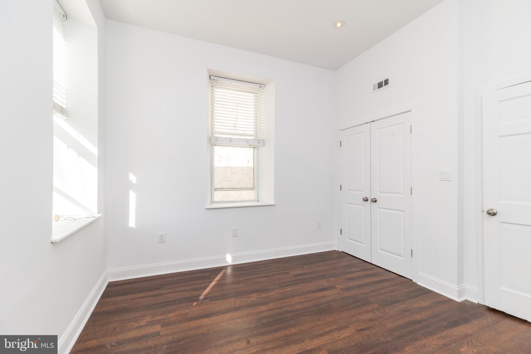 4228 Main St