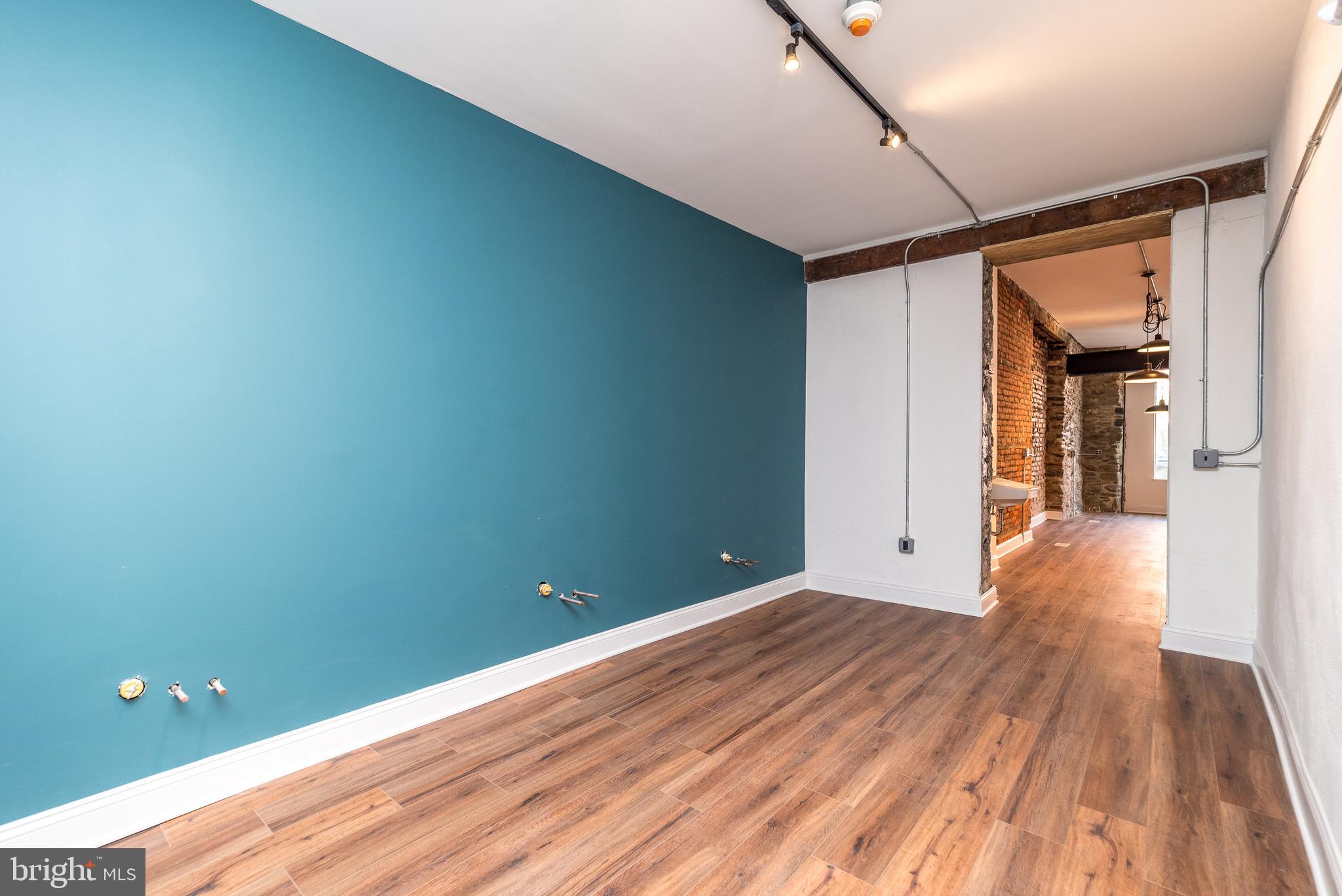 4228 Main St