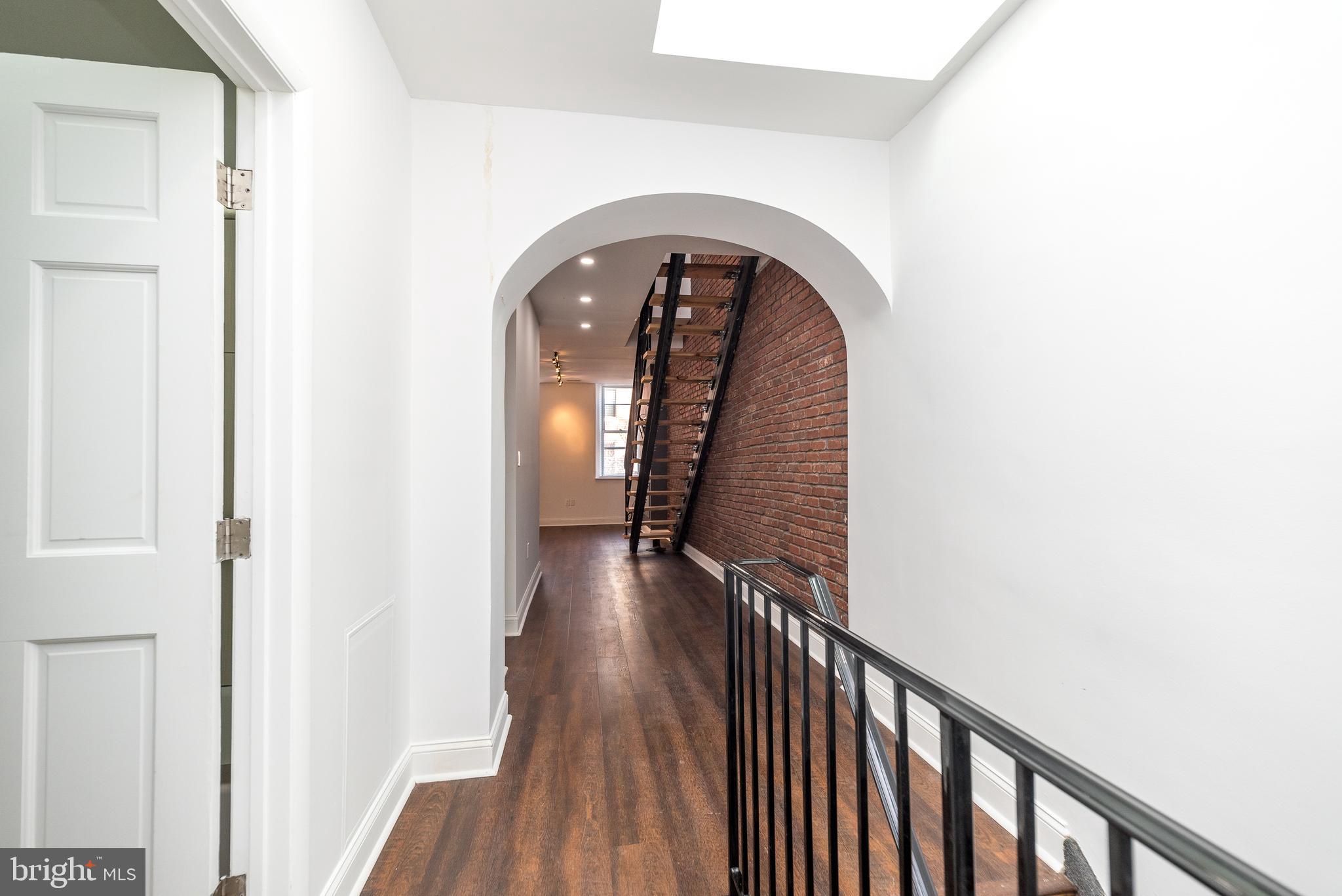 4228 Main St