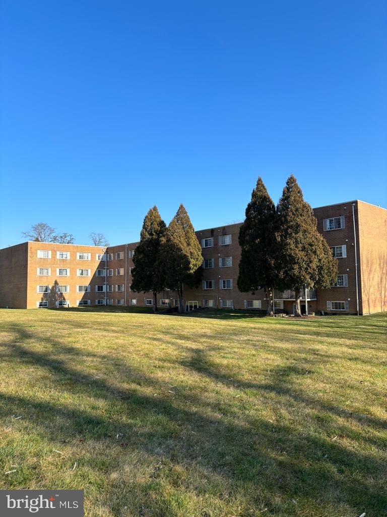 300 Byberry Rd #117