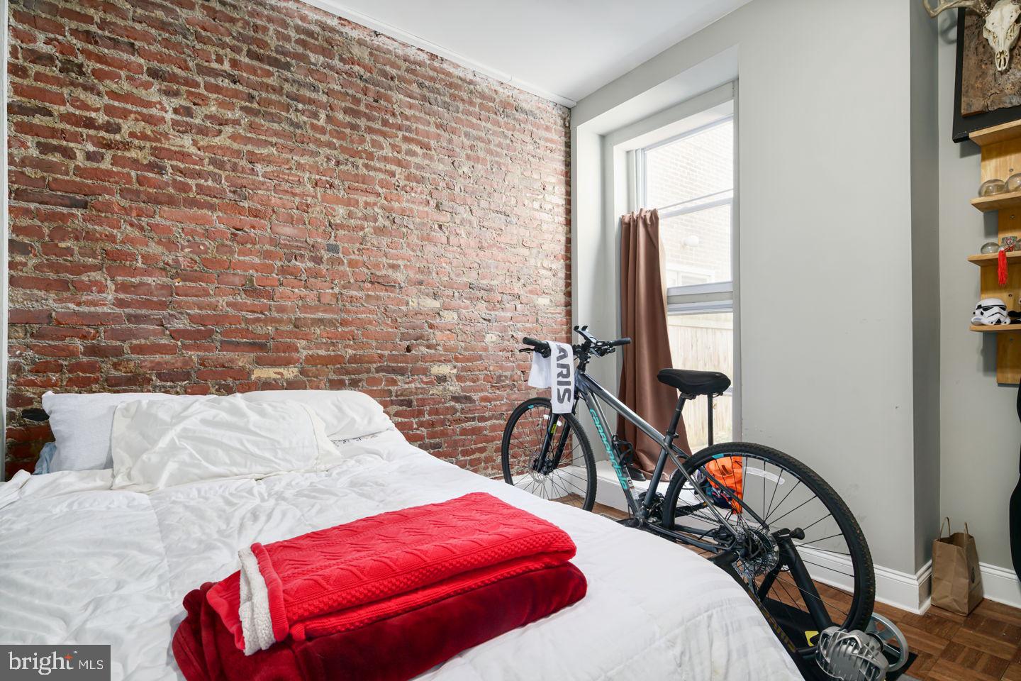 828 N 21st St #1