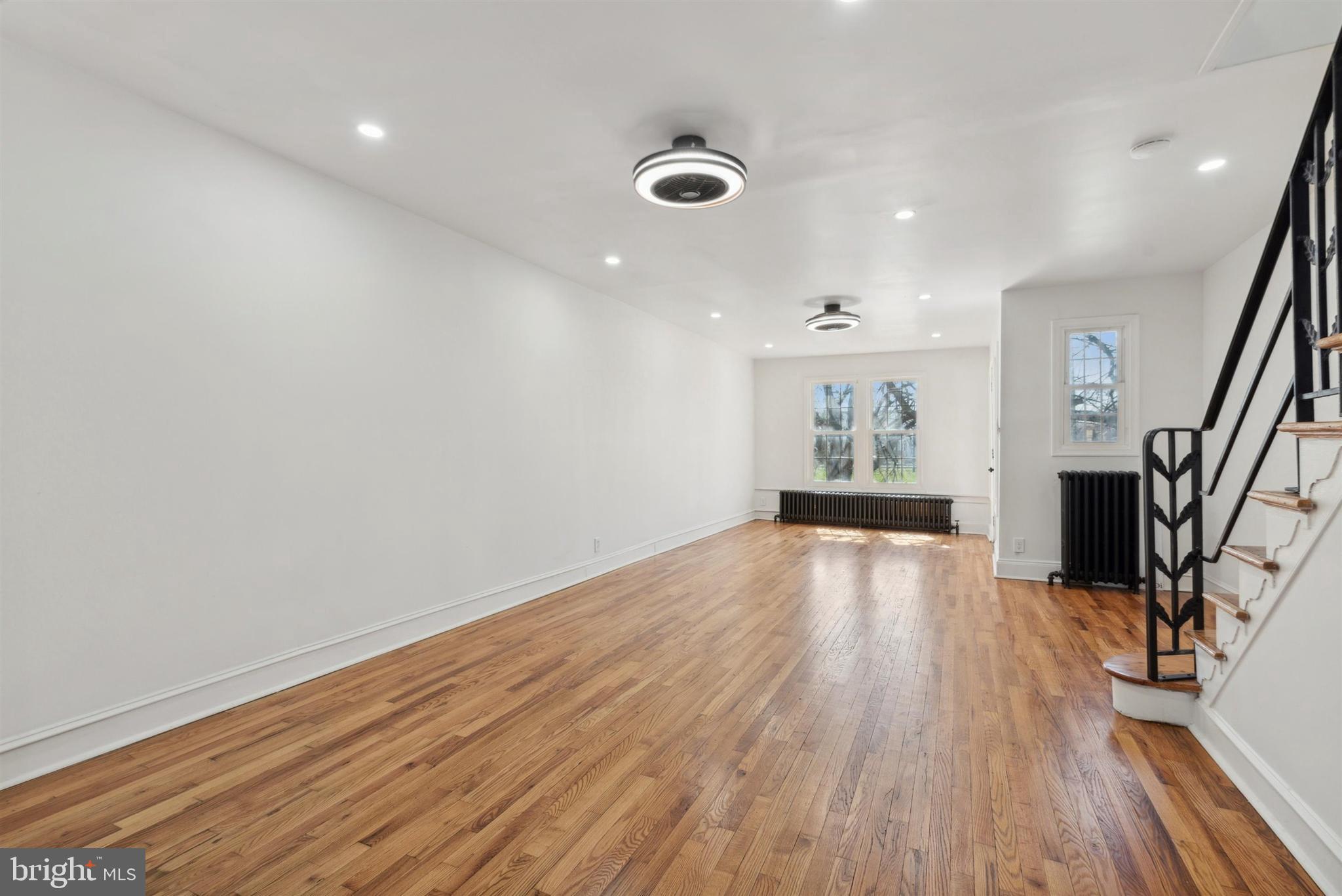 5222 E Roosevelt Blvd