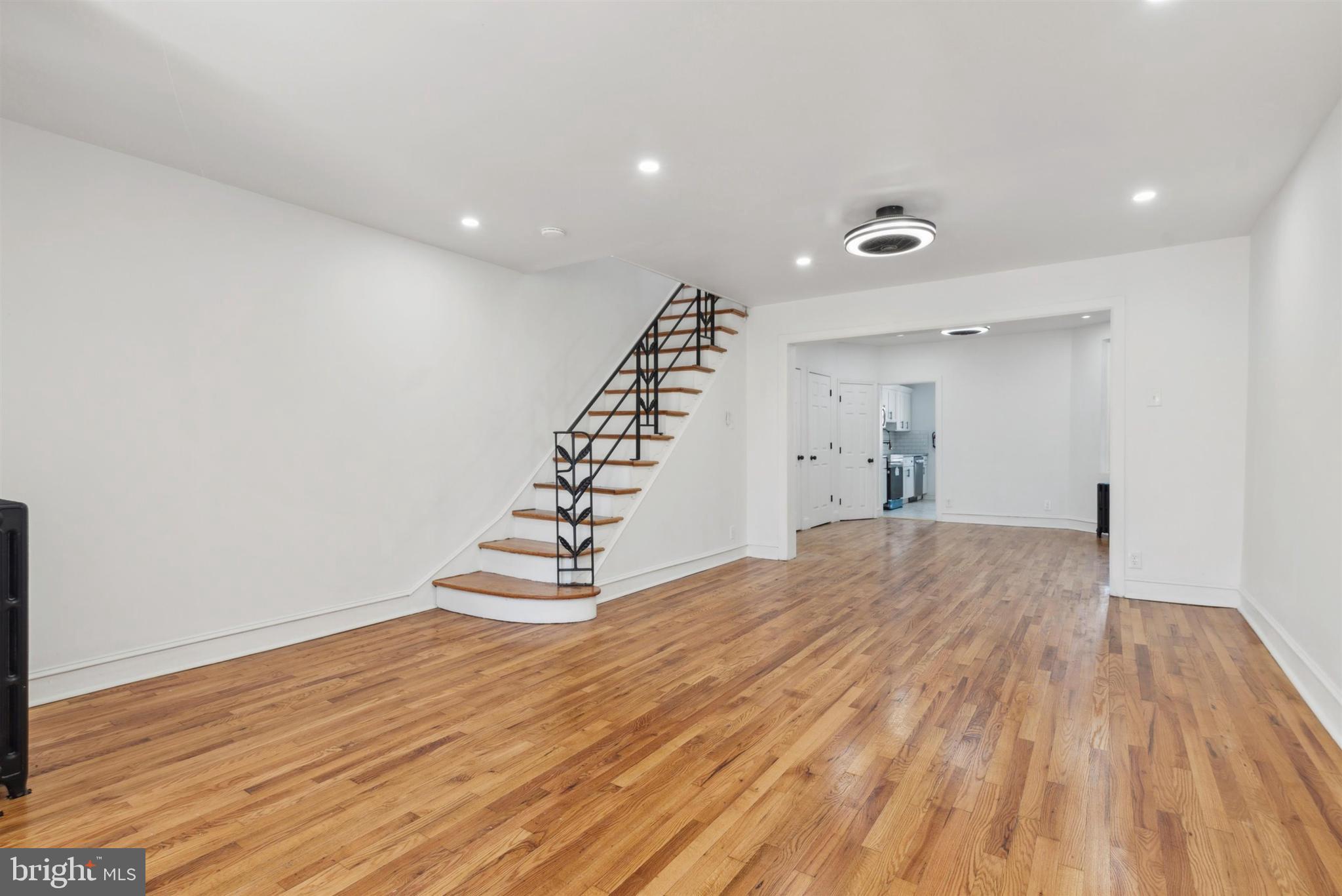 5222 E Roosevelt Blvd
