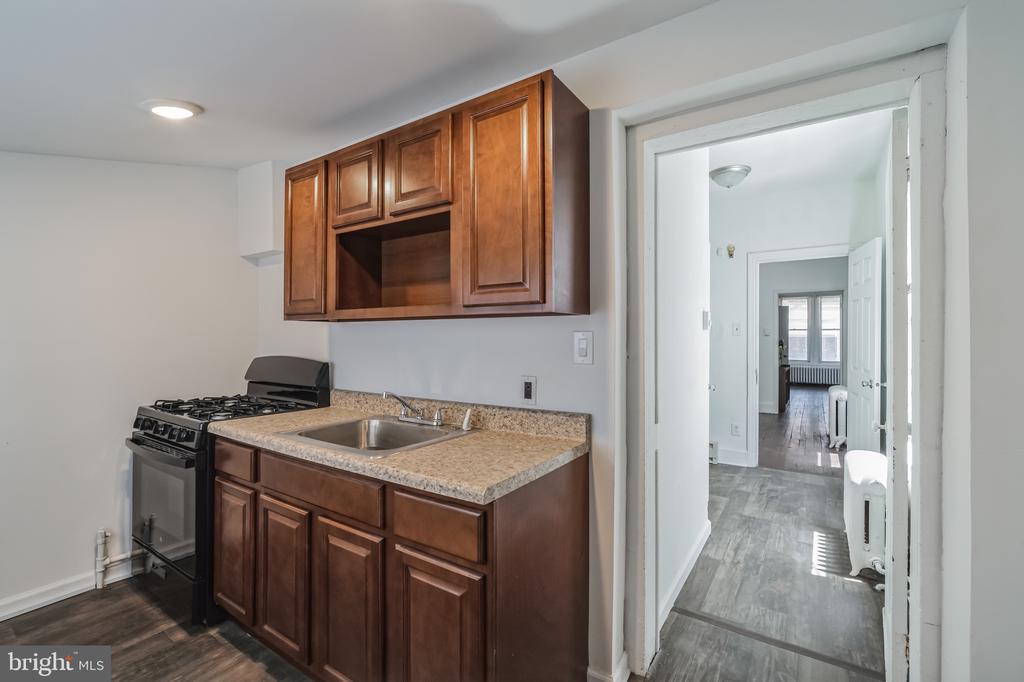 760 N 43rd St