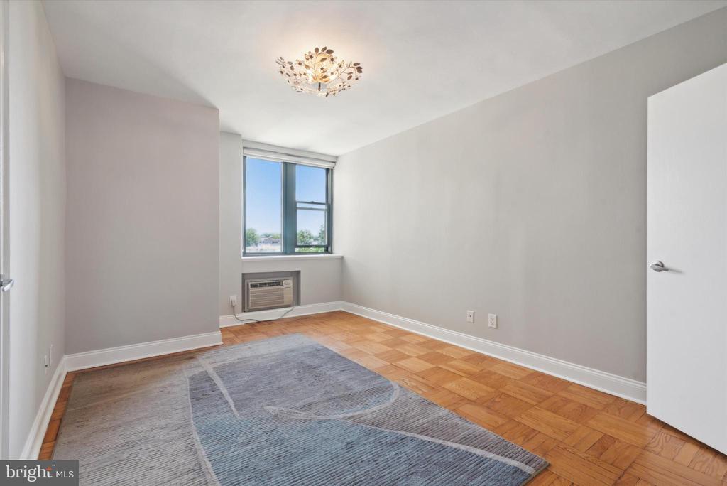 2601 PENNSYLVANIA AVE #721
