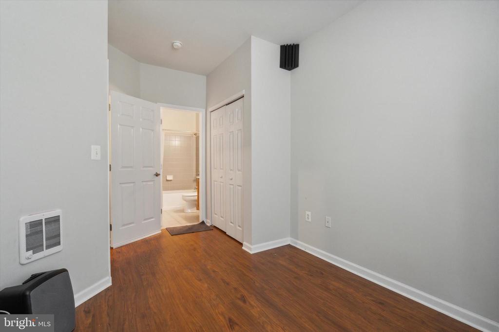 3139 W Thompson St