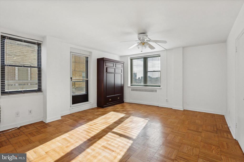 2601 PENNSYLVANIA AVE #1221