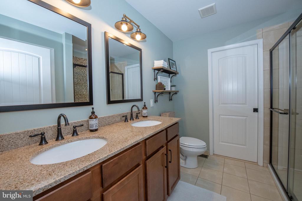 646 Keely Ct