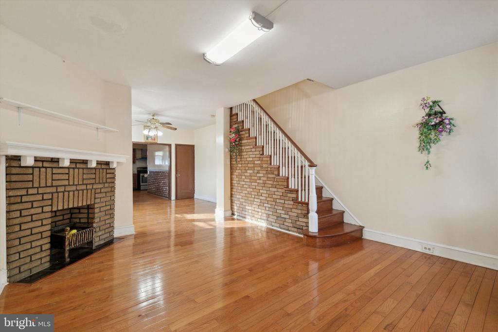 4010 K St