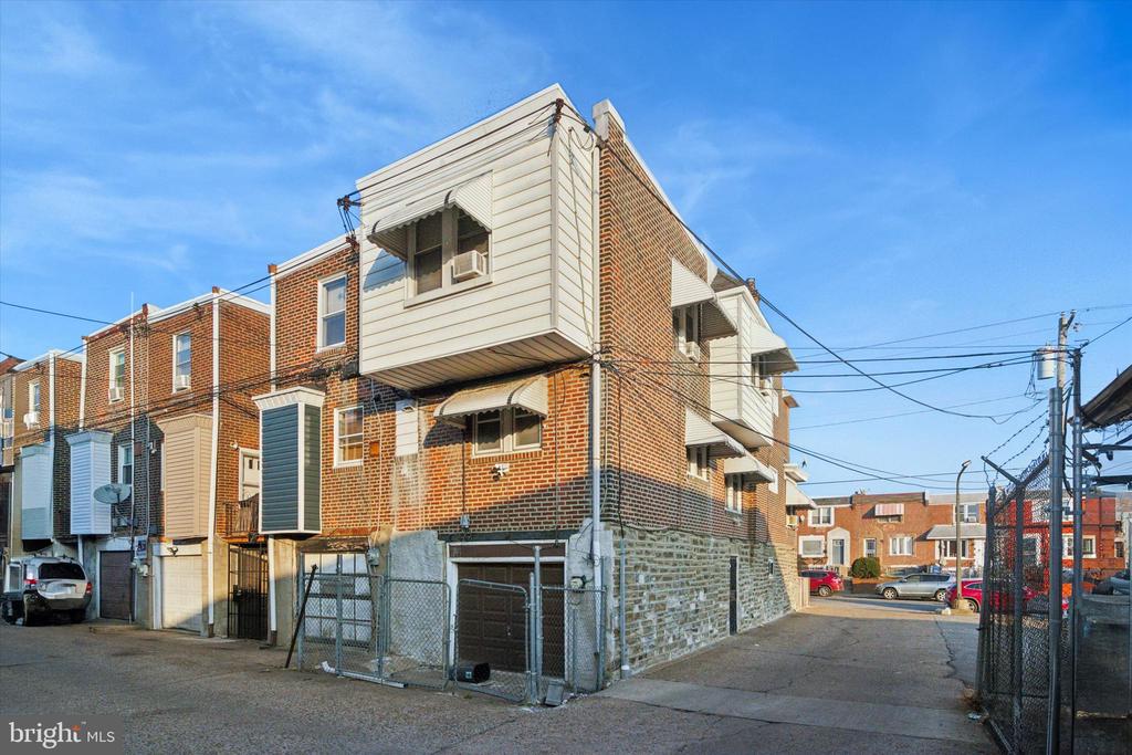 4010 K St