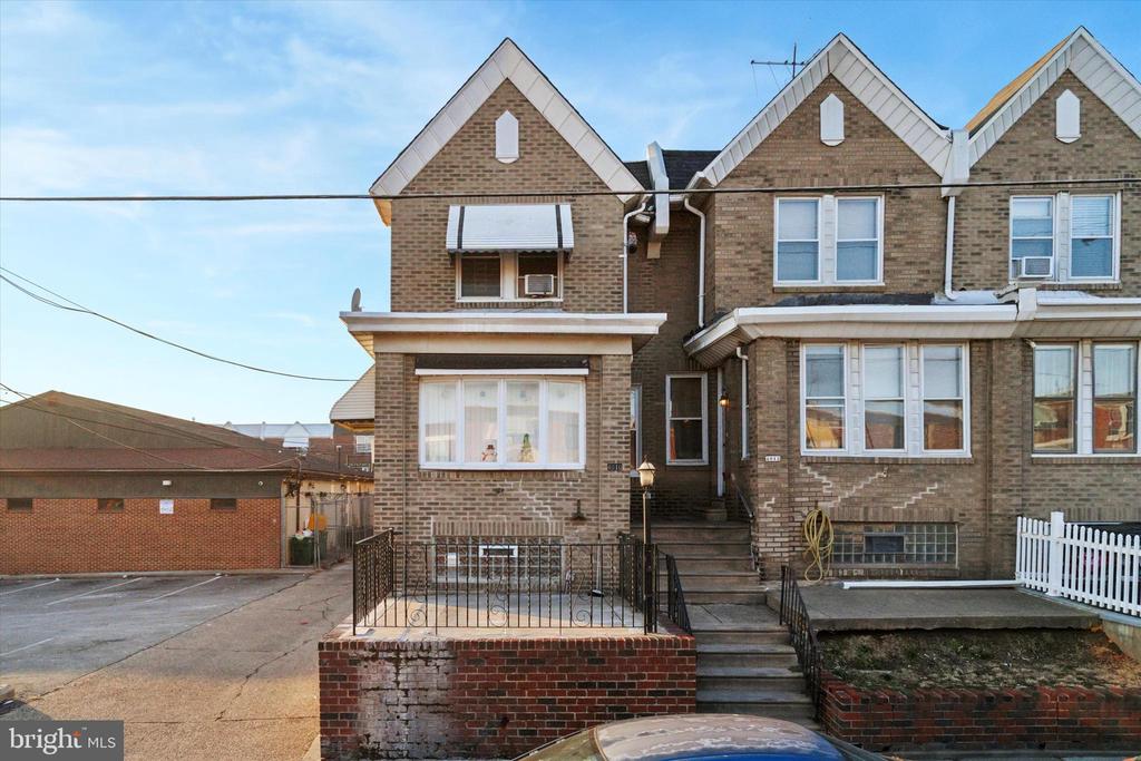 4010 K St