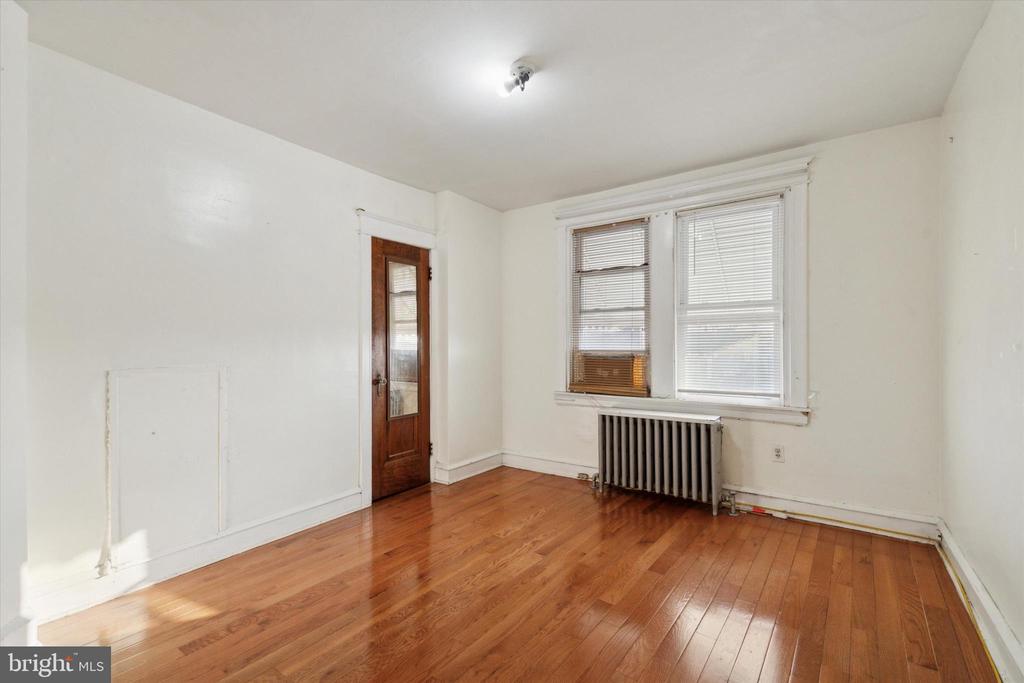 4010 K St