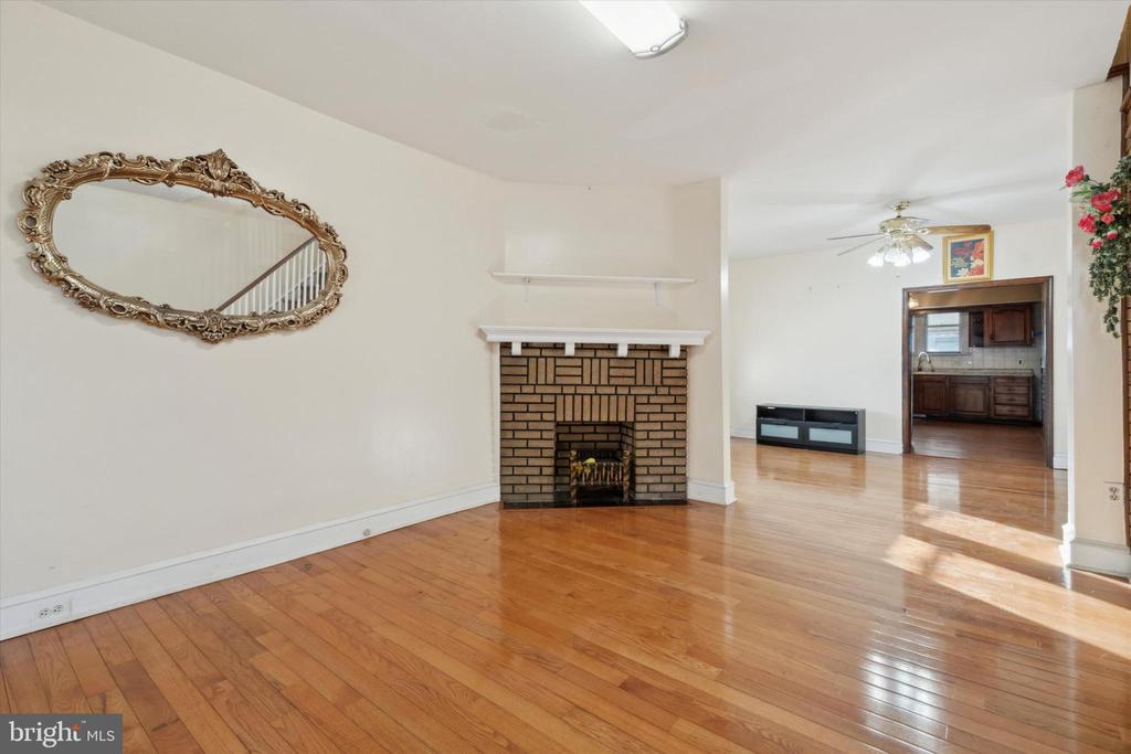 4010 K St