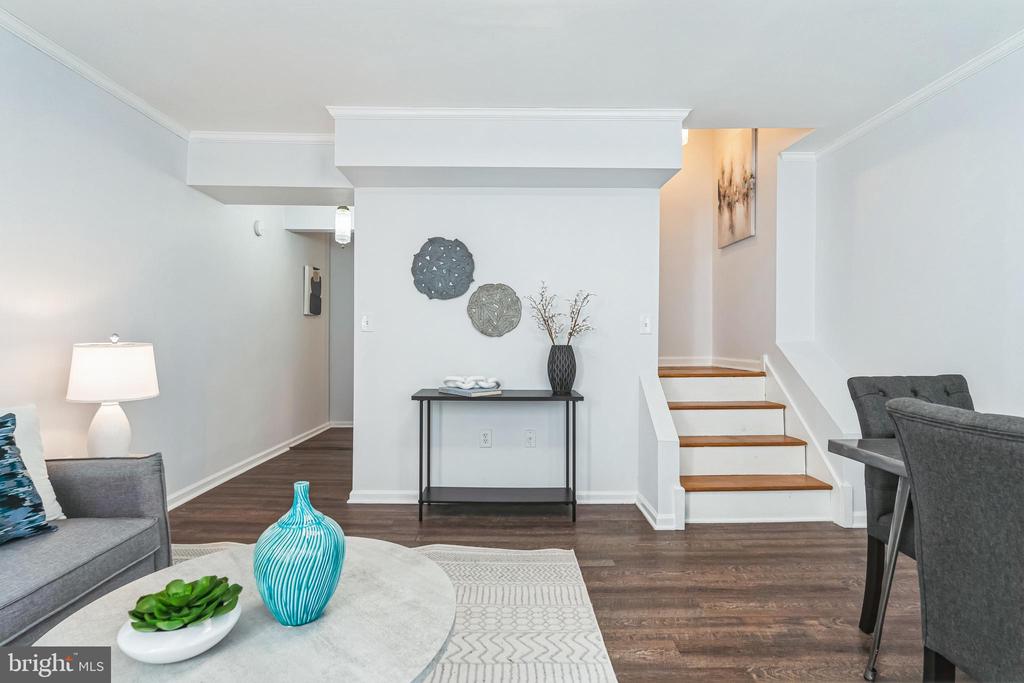 233 Lyceum Ave