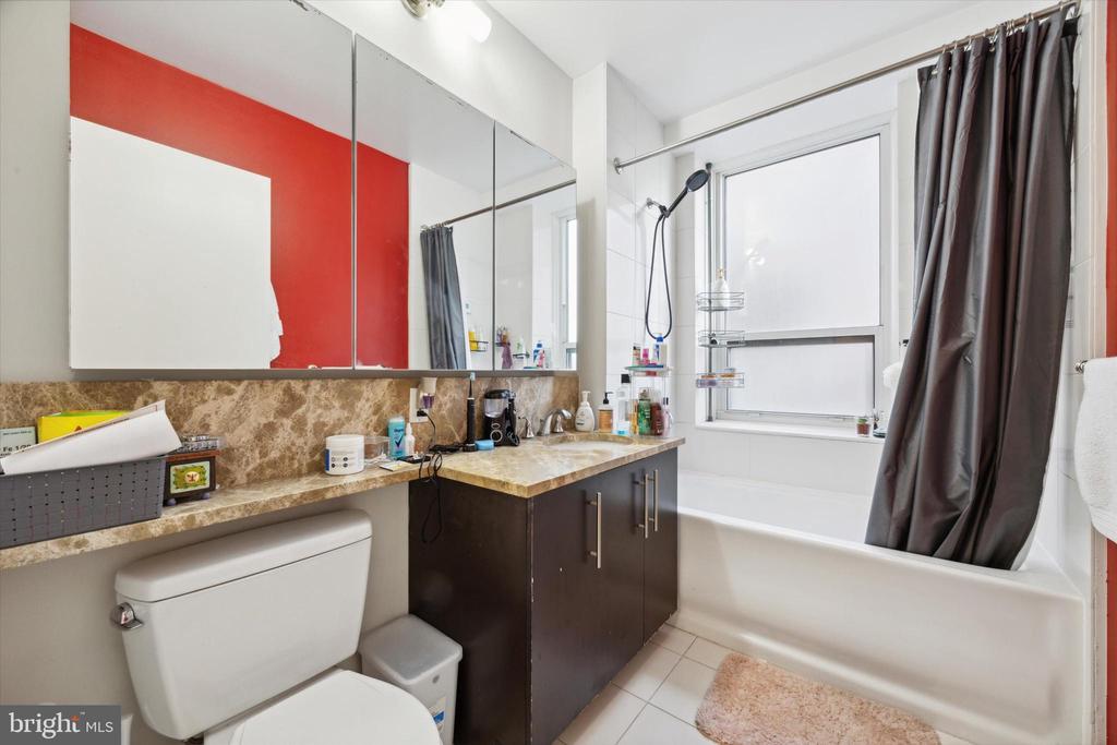 1425 Locust St #6a