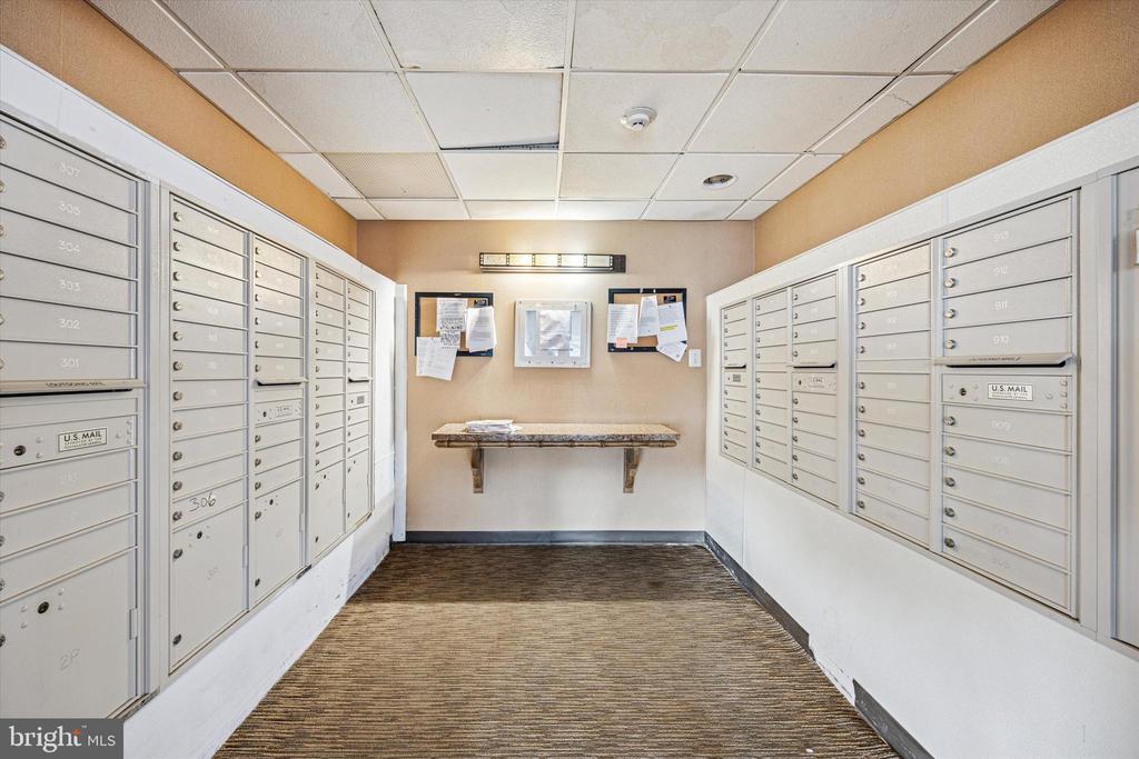 7600 E Roosevelt Blvd #408