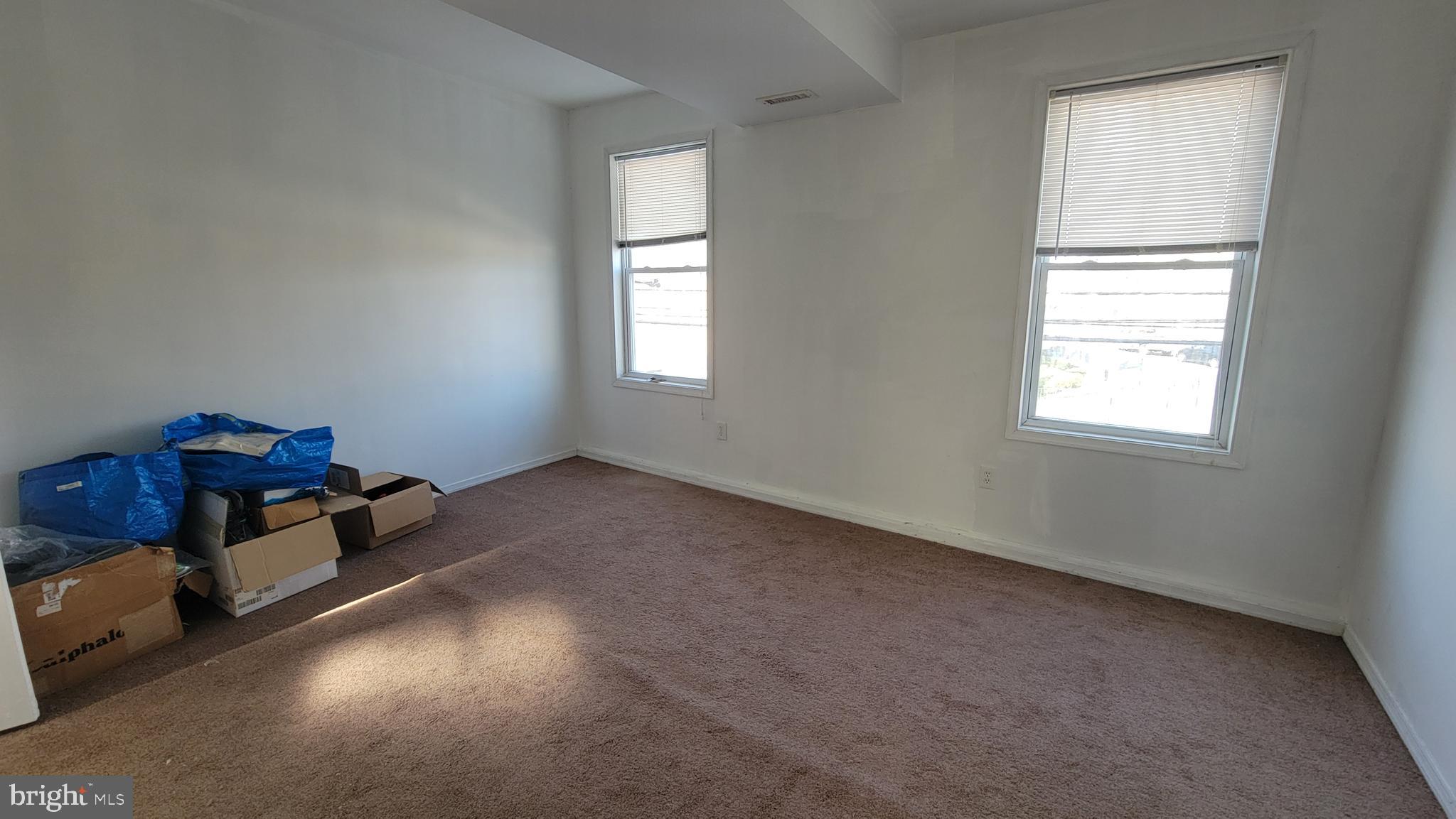 2508 Ridge Ave