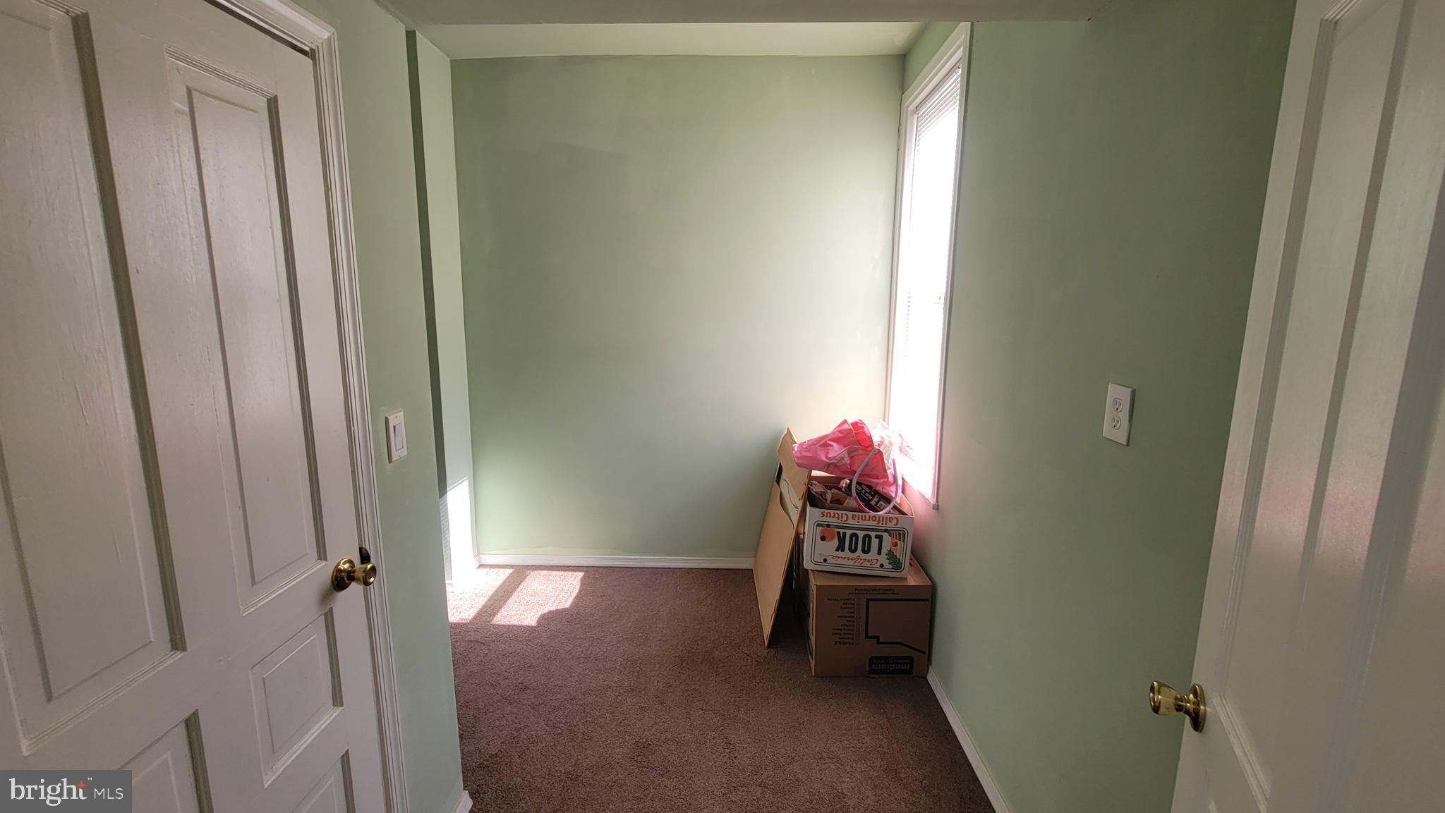 2508 Ridge Ave