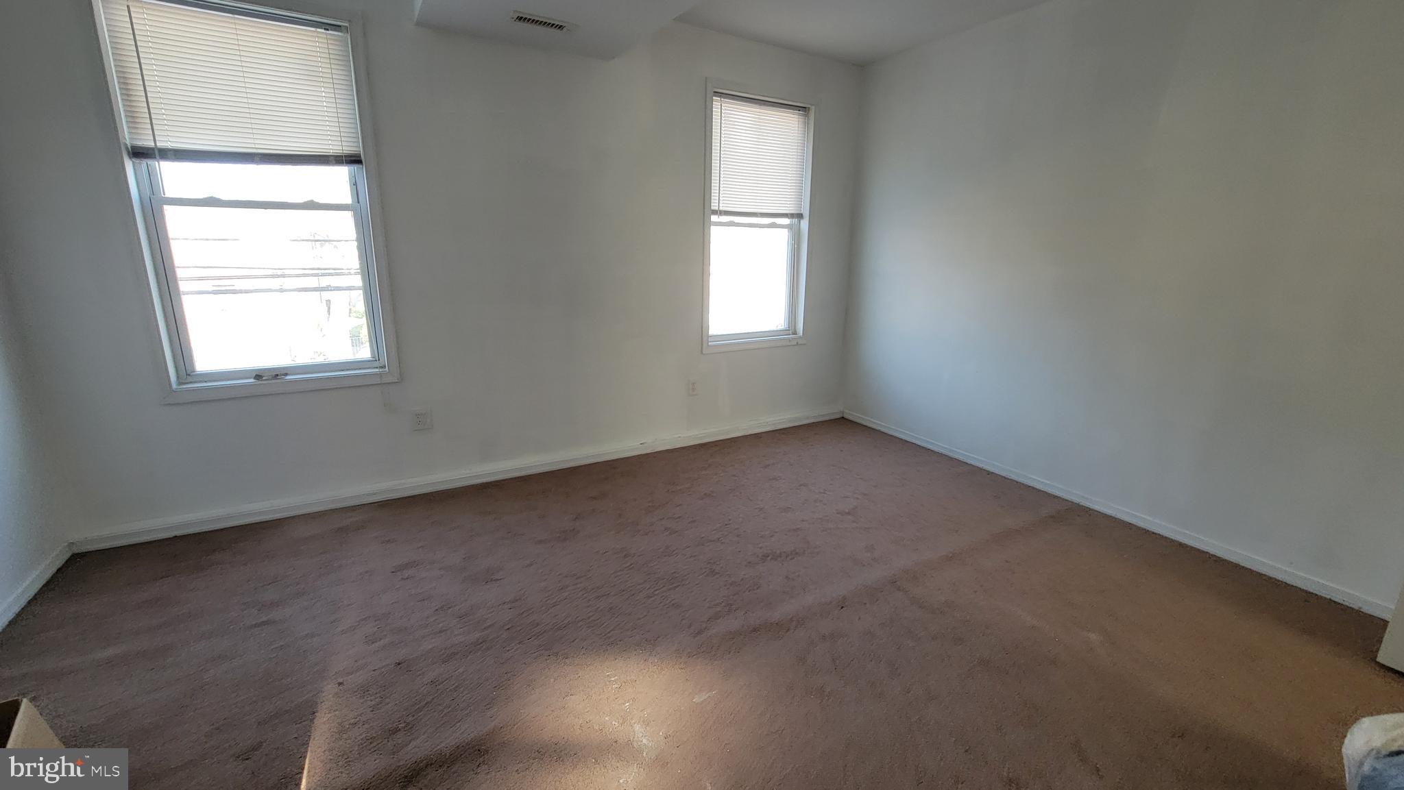 2508 Ridge Ave