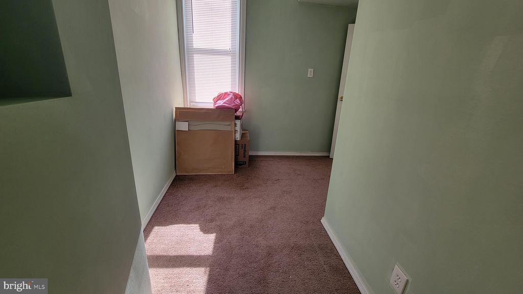 2508 Ridge Ave