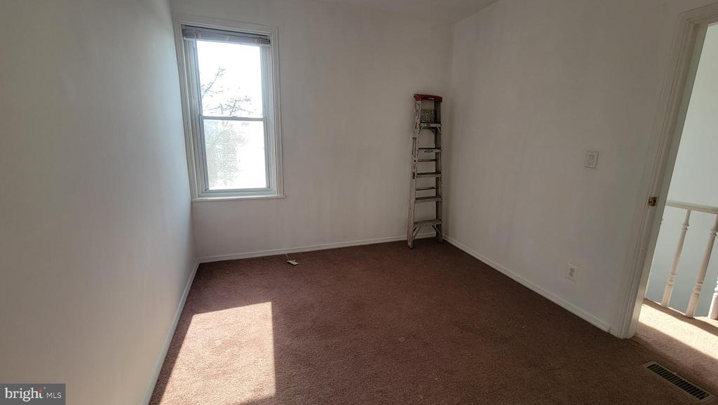 2508 Ridge Ave